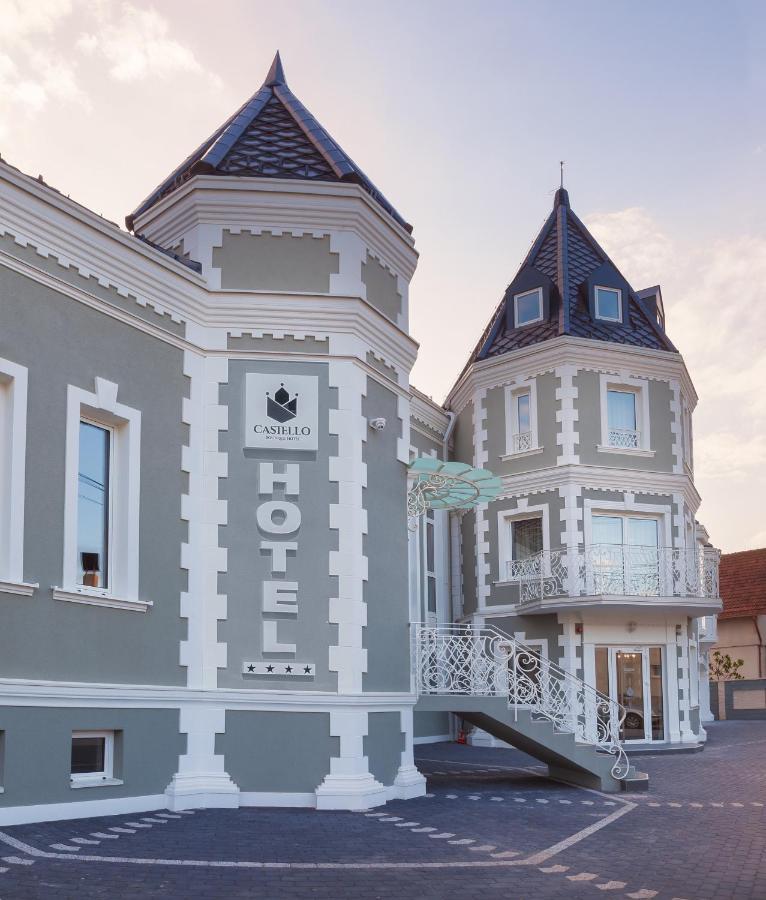 Castello Boutique Hotel Čačak Extérieur photo